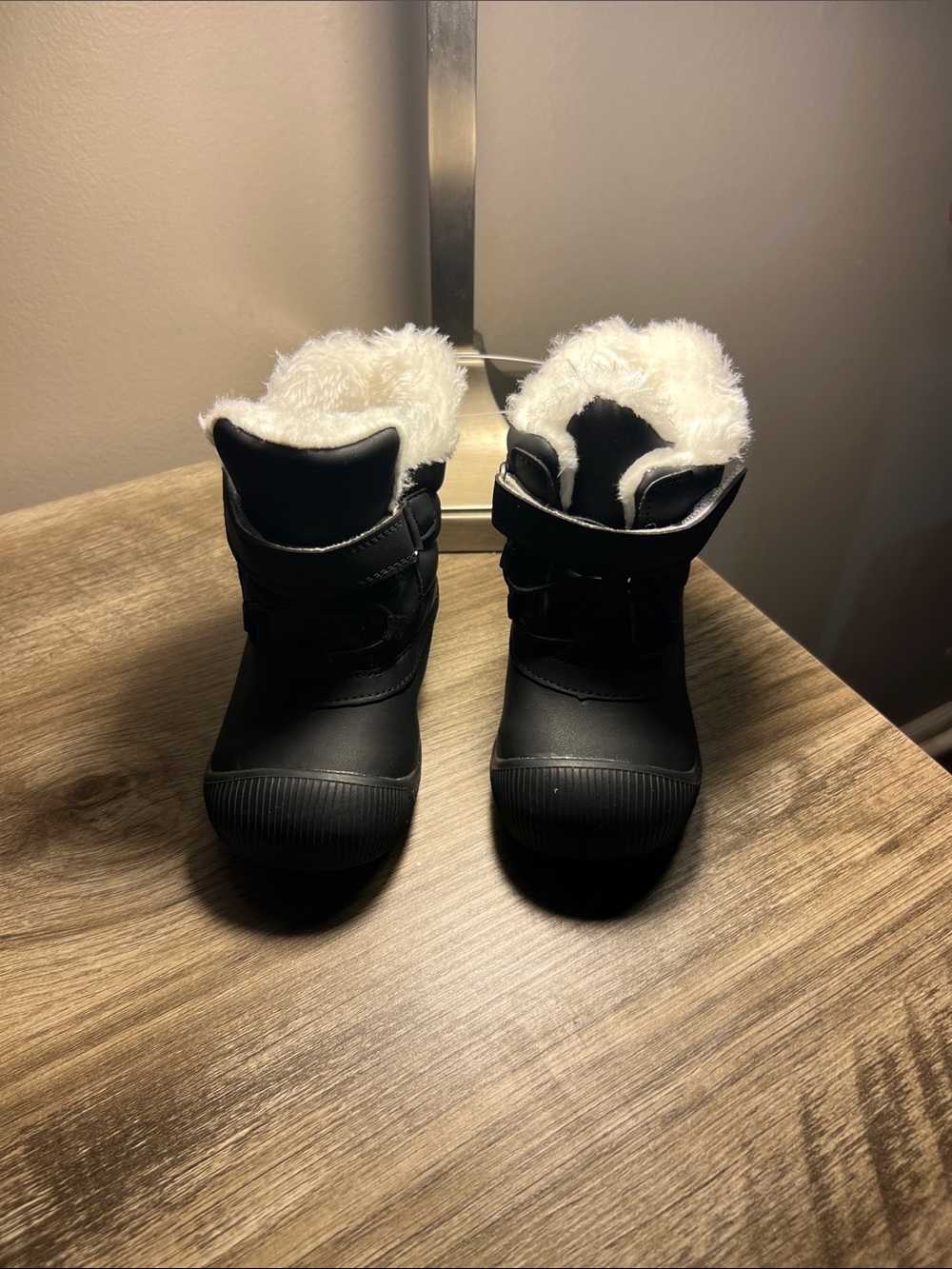 BMCITYBM Kids black fur-lined boots